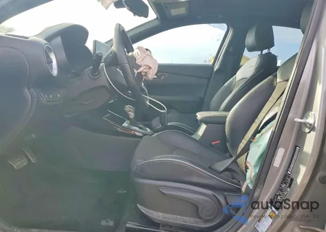 2023 Kia Forte Gt Line z USA, uszkodzony, nr VIN 3KPF54AD9PE522986